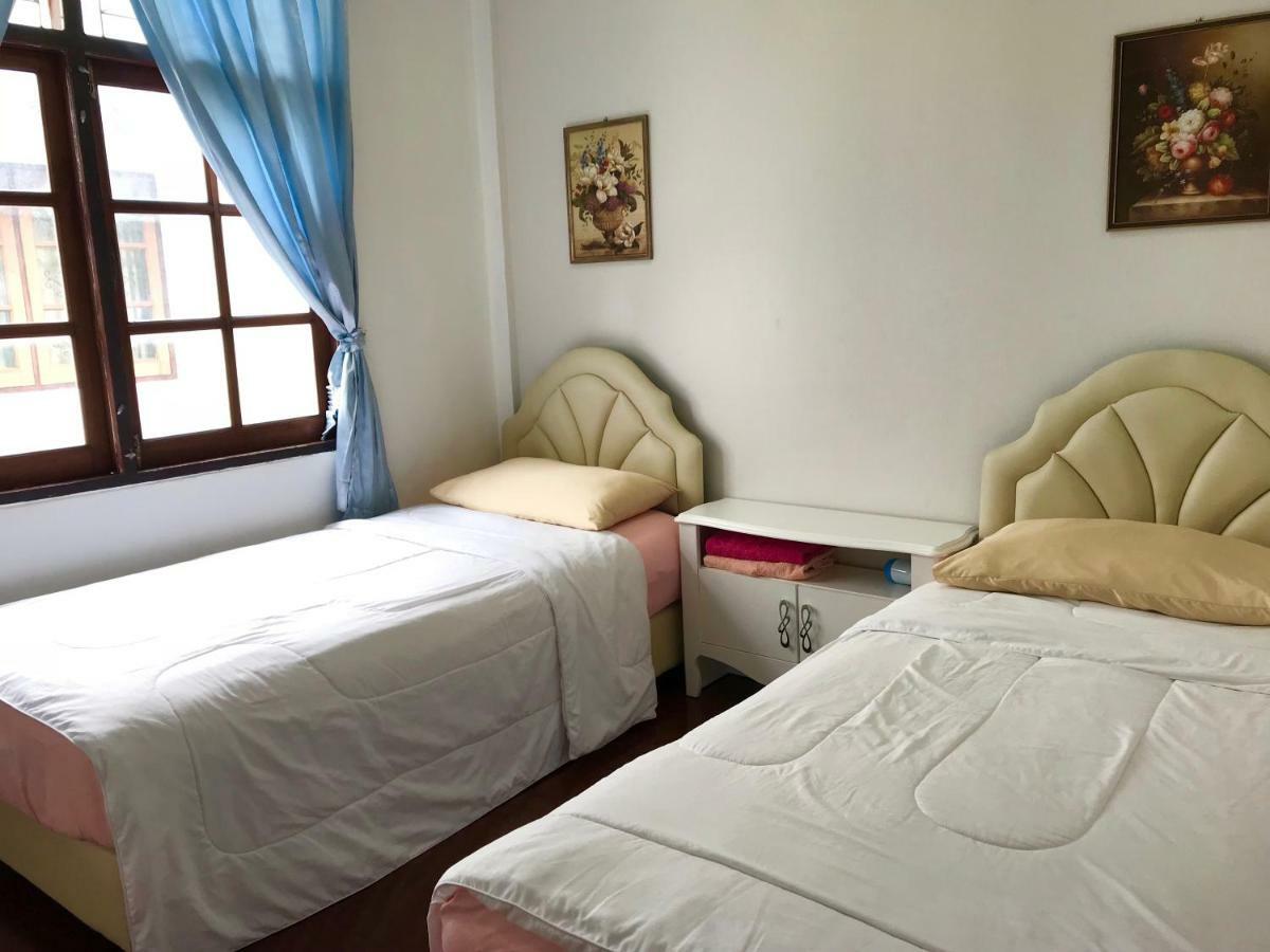 Sira'S House Hotel Bangkok Kültér fotó